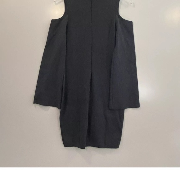 John & Jenn Gray Stretch Knit Cold‎ Shoulder Bondycon Dress Womens Medium (1168) - Picture 3 of 5